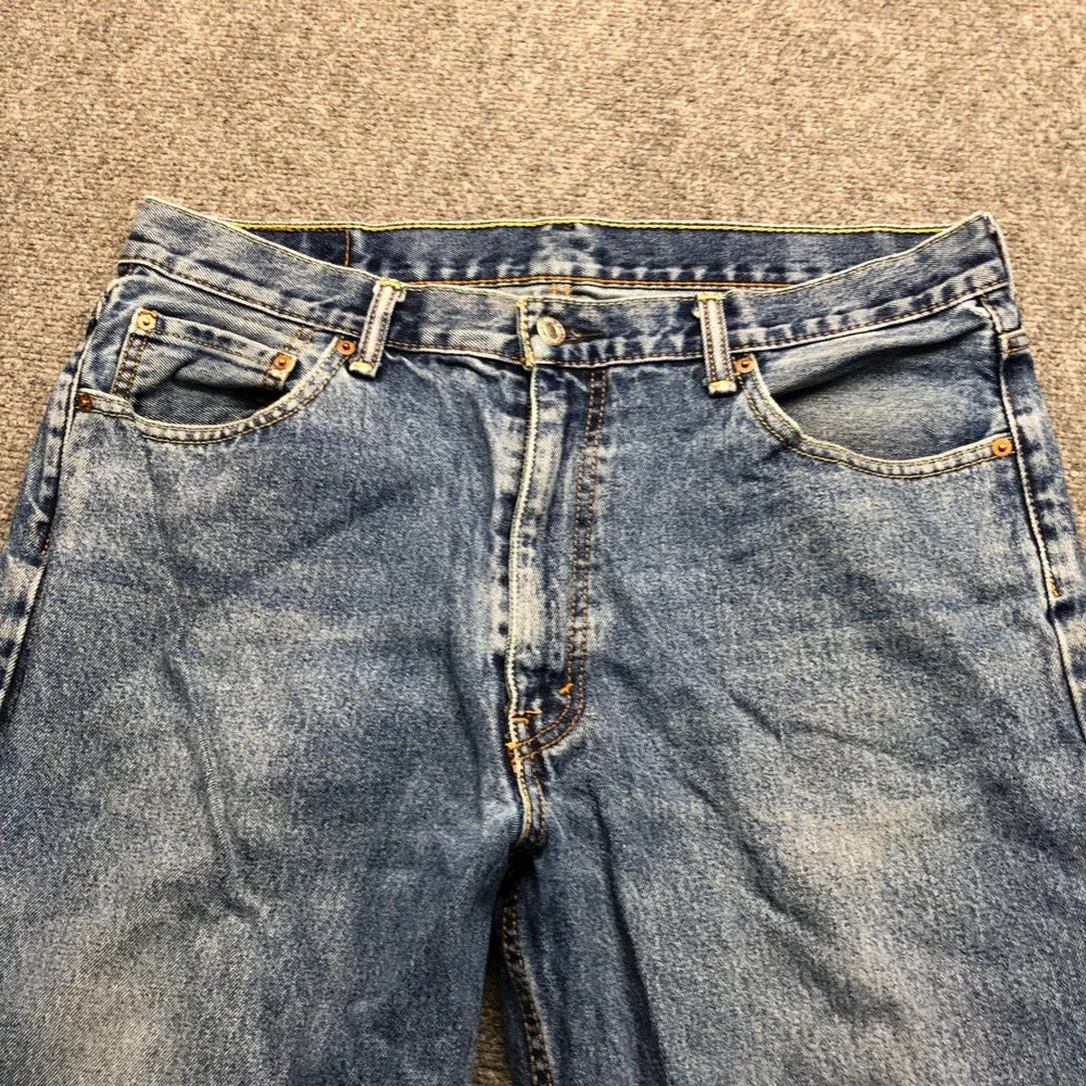 Levis levi 550